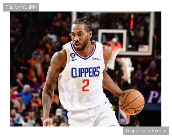 扬尼斯挡拆高效砍下关键分 拉开与伦纳德得分结构差距