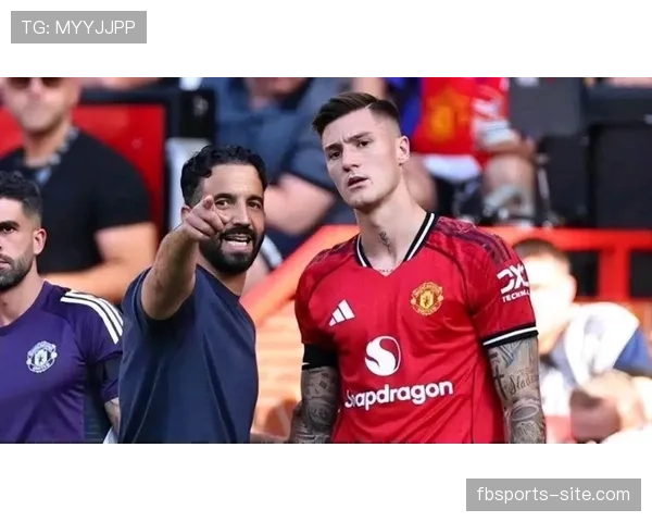 曼联更衣室矛盾再现，内部稳定成为争冠形势关键变量