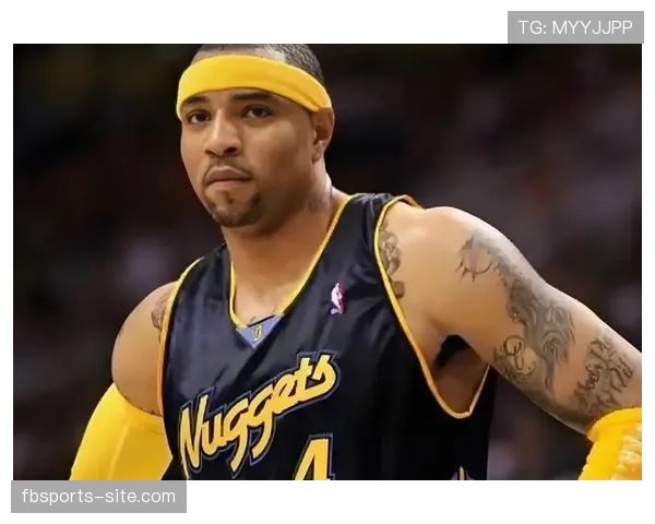 肯扬·马丁无球切入改变防守阵型，内线终结效率显著提升